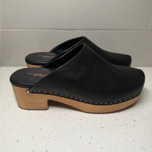 Charlotte Stone Martino Black Clogs Sz 9 worn 1 x leather